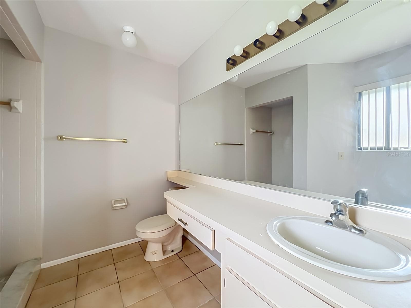 Single Family Residence at 2943 ROUNDABOUT LN, ORLANDO, photo 32 of 47