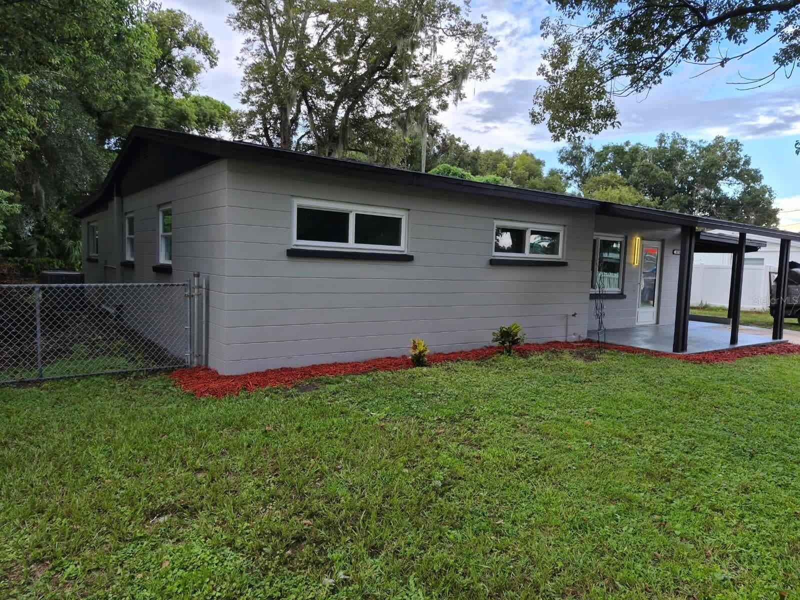 Single Family Residence at 1810 E CAROL DR, PLANT CITY, photo 3 of 32