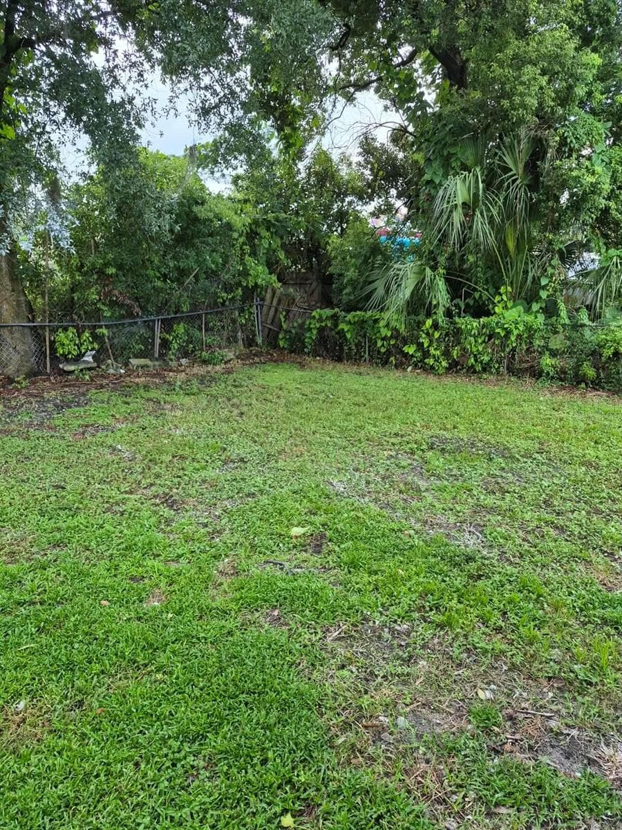 Single Family Residence at 1810 E CAROL DR, PLANT CITY, photo 30 of 32
