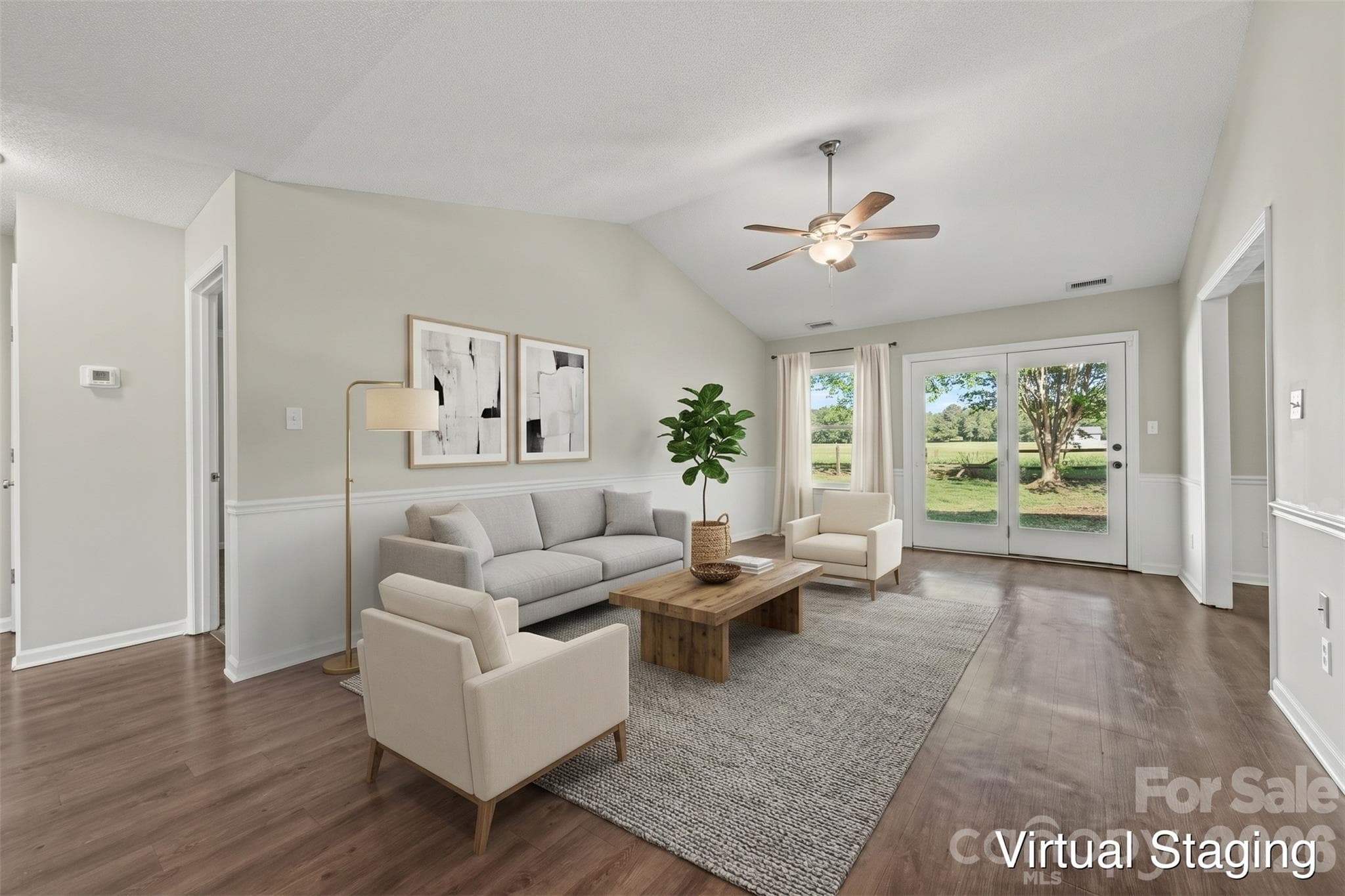 Virtually staged - Monroe