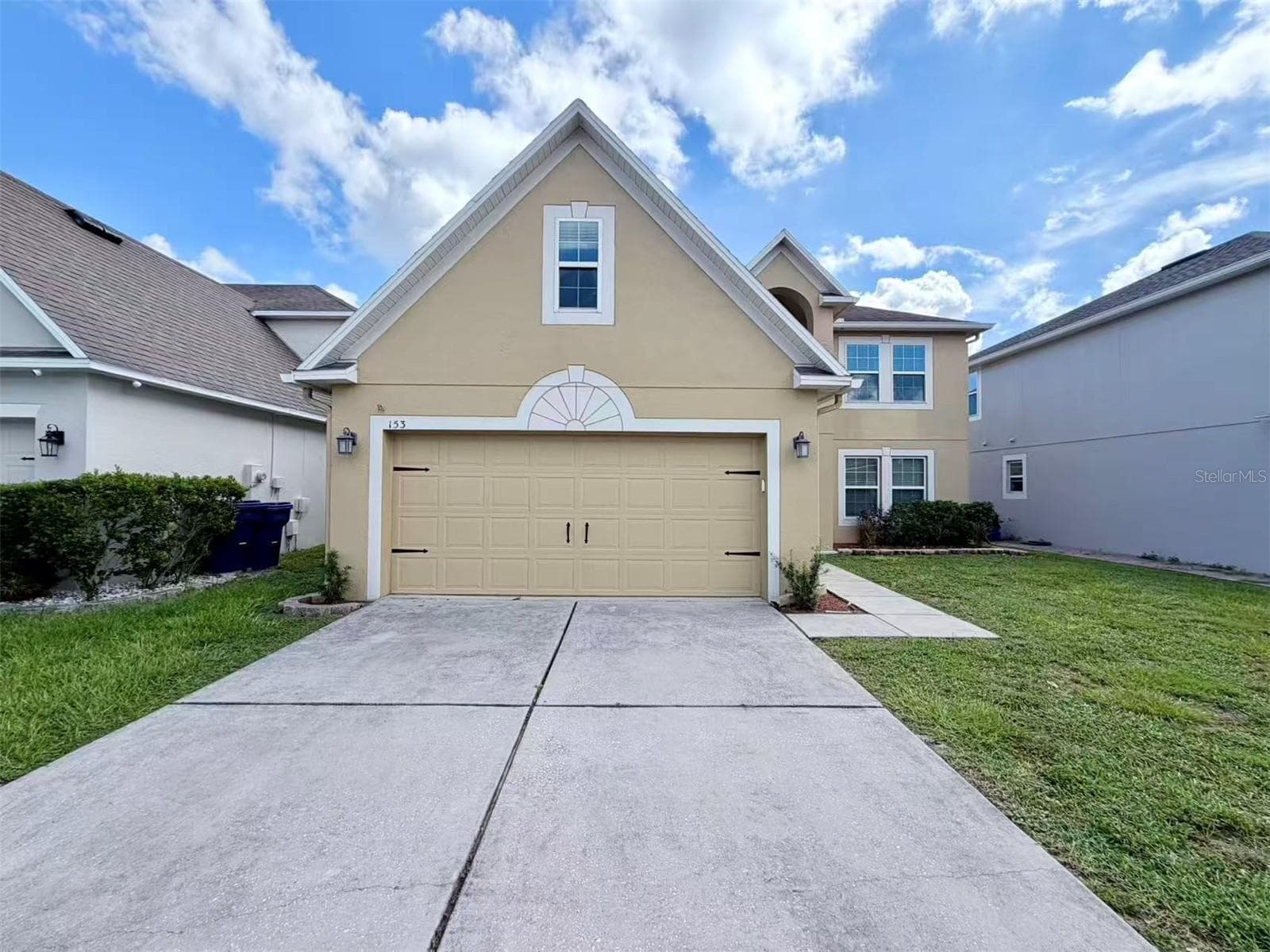 153 CABRILLO DR