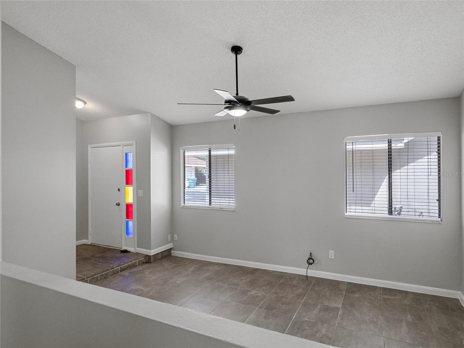 Townhouse at 700 CASTLEWOOD DR, WINTER SPRINGS, photo 3 of 22