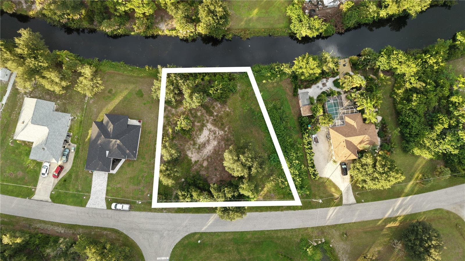 7064 ROSEMONT DR