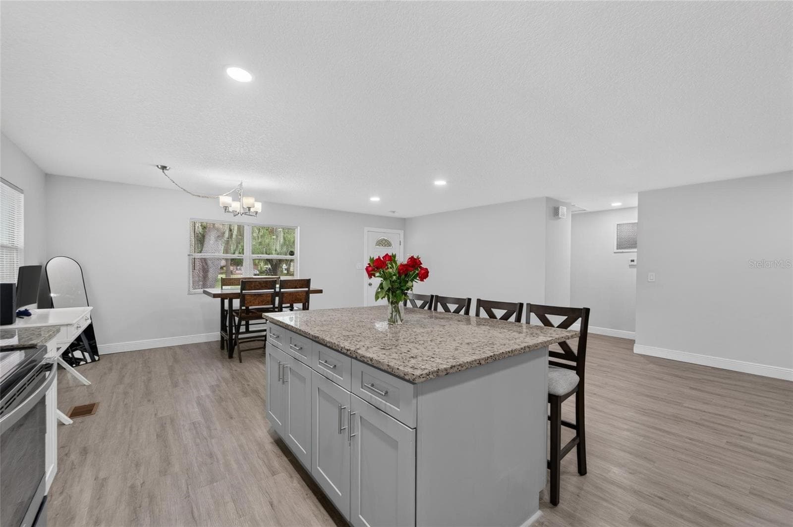 Single Family Residence at 703 INTERLACHEN PKWY, LAKELAND, photo 24 of 69