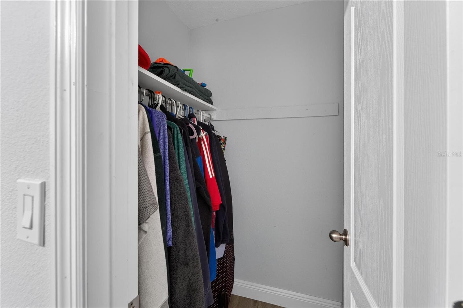 Bedroom 2 Walk in closet - 703 INTERLACHEN PKWY, LAKELAND