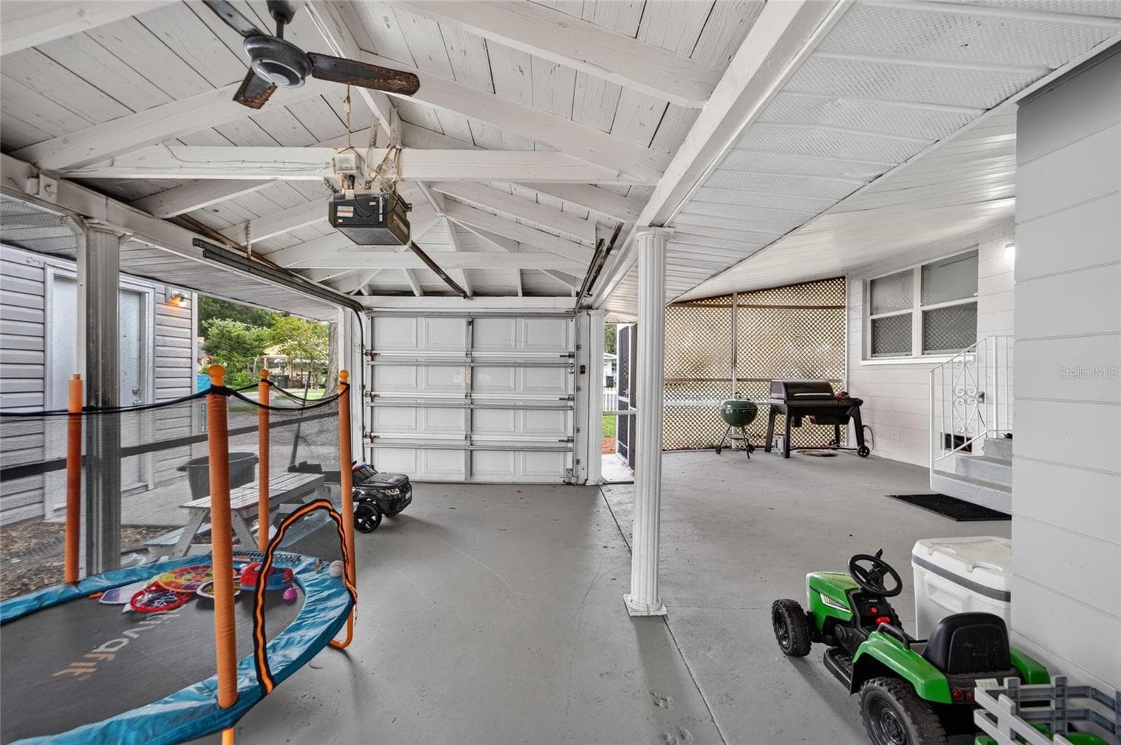 Large screen patio - 703 INTERLACHEN PKWY, LAKELAND
