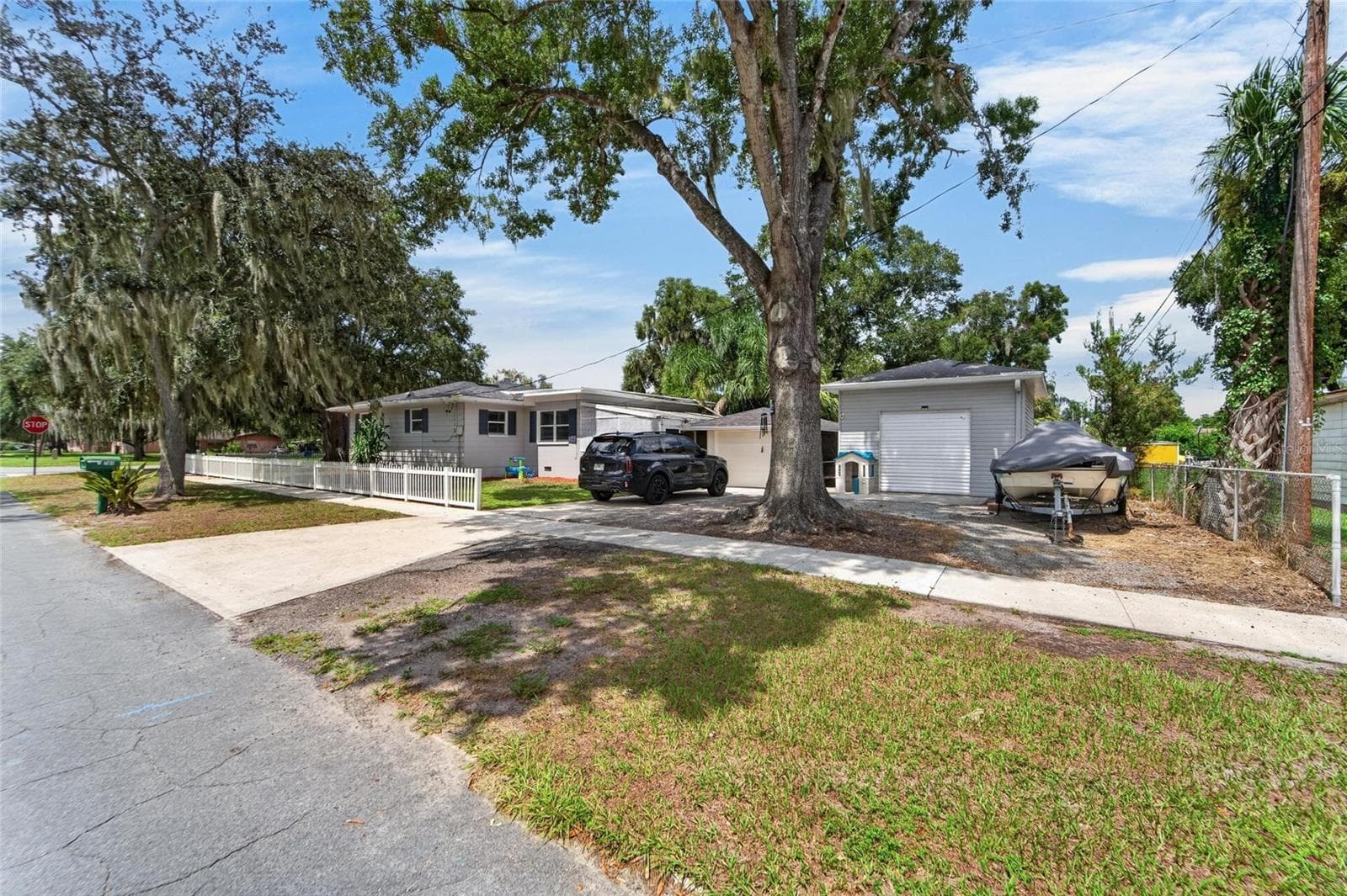Single Family Residence at 703 INTERLACHEN PKWY, LAKELAND, photo 63 of 69