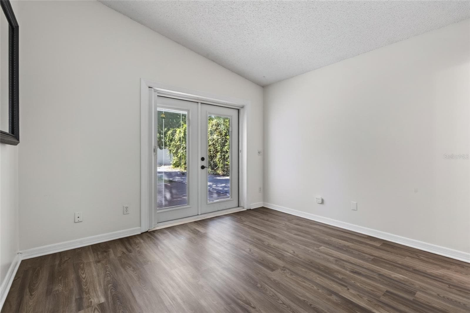 Single Family Residence at 2138 7TH AVE N, ST PETERSBURG, photo 24 of 49