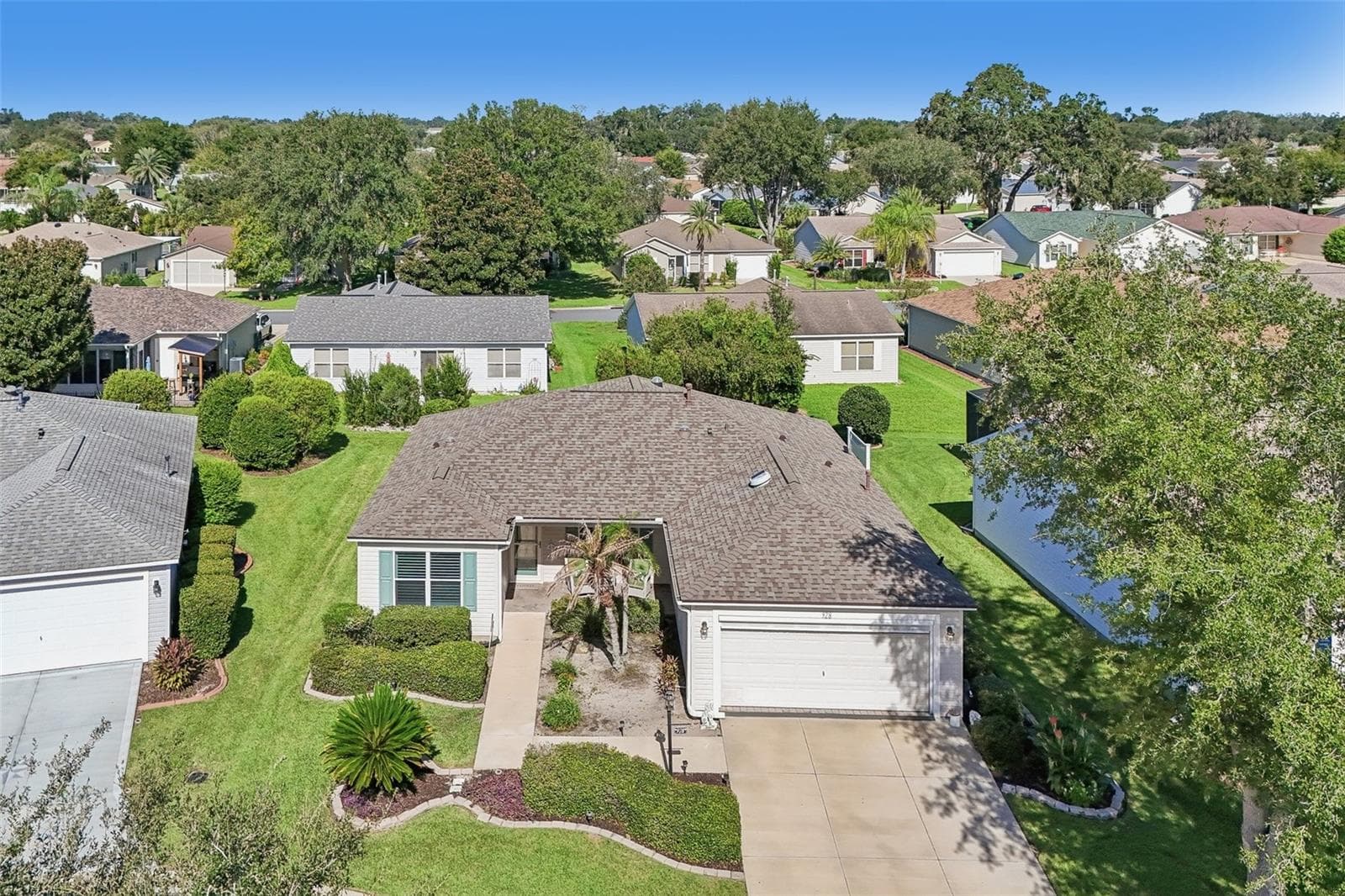 928 EASTMONT CT