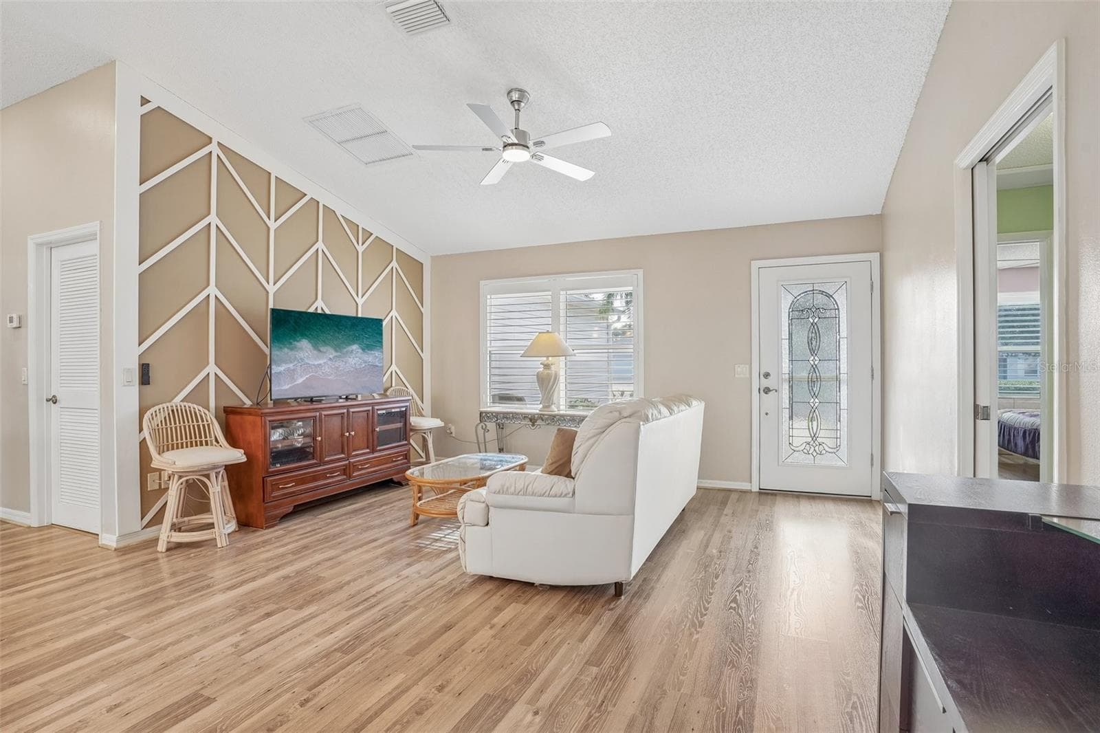 Living Room - 928 EASTMONT CT, THE VILLAGES