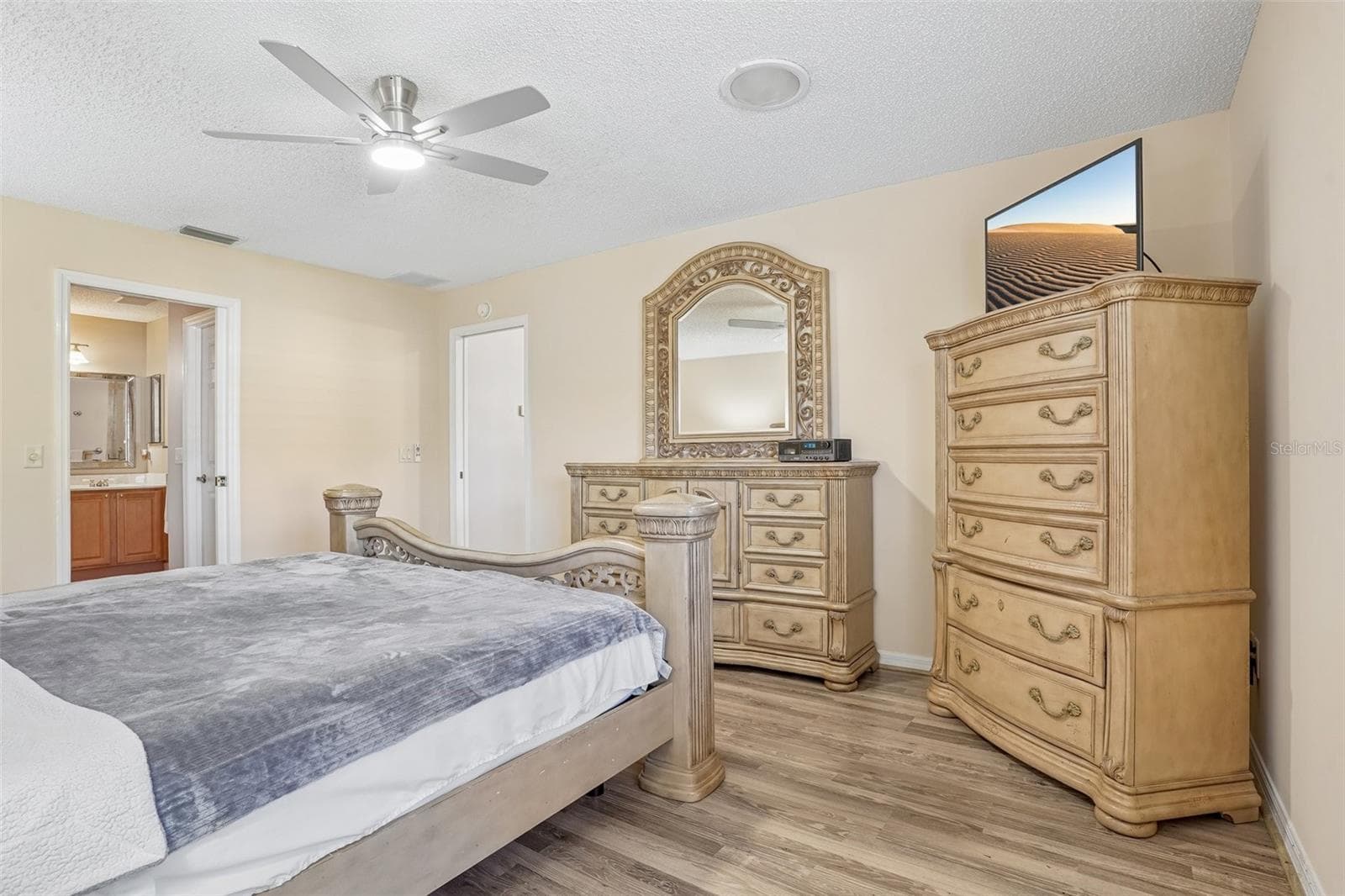 Master Bedroom - 928 EASTMONT CT, THE VILLAGES