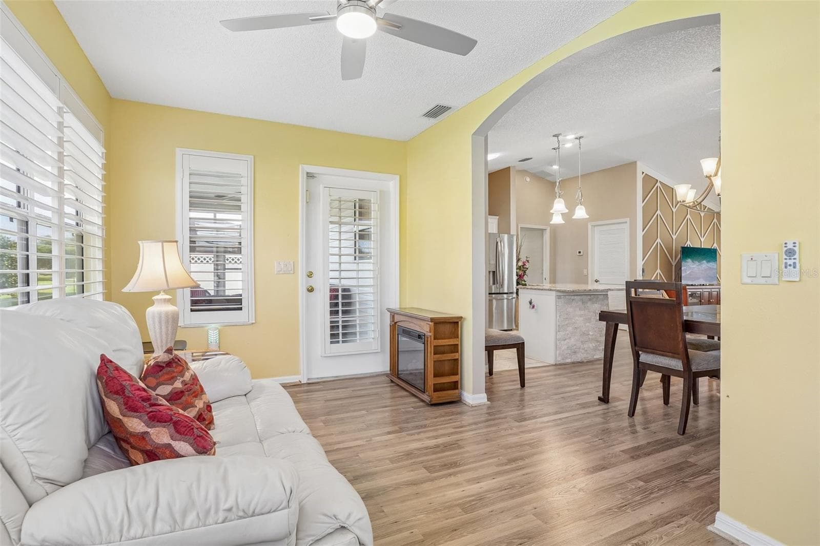 Florida Room - 928 EASTMONT CT, THE VILLAGES
