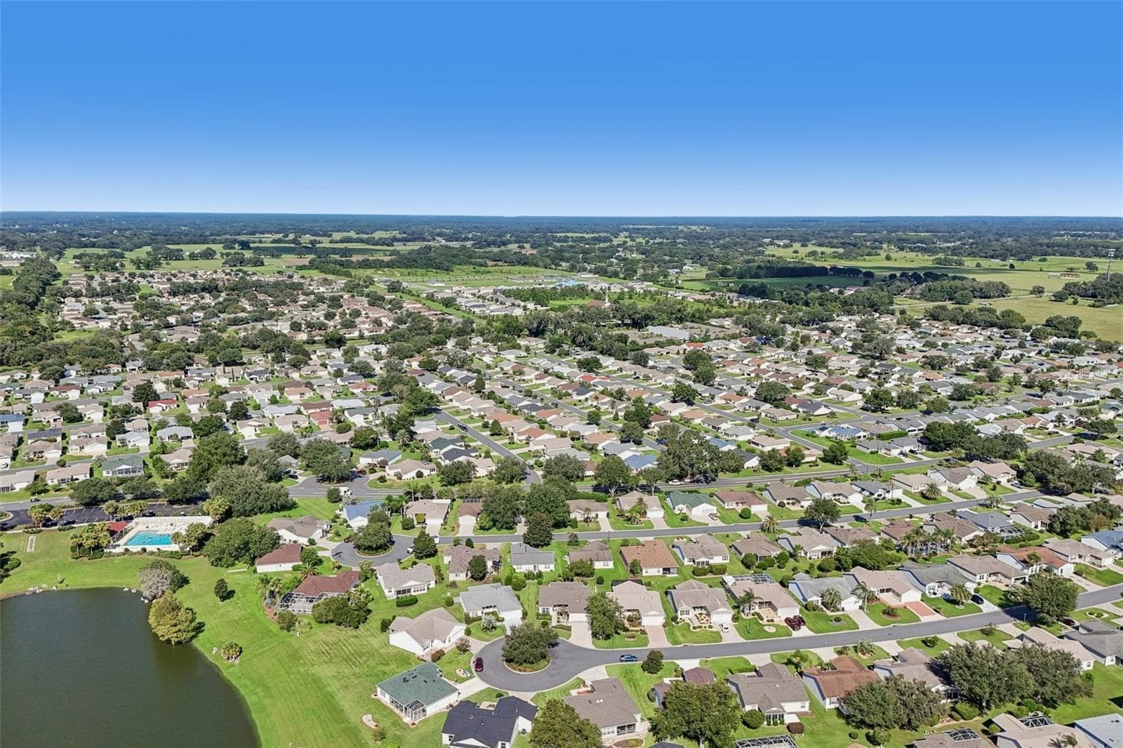 Neighborhood - 928 EASTMONT CT, THE VILLAGES
