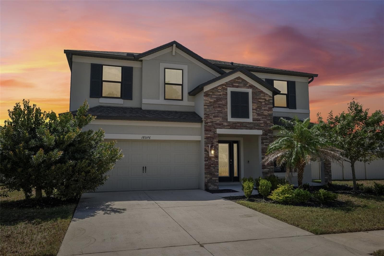 Single Family Residence at 18576 OBREGAN DR, SPRING HILL, photo 5 of 60
