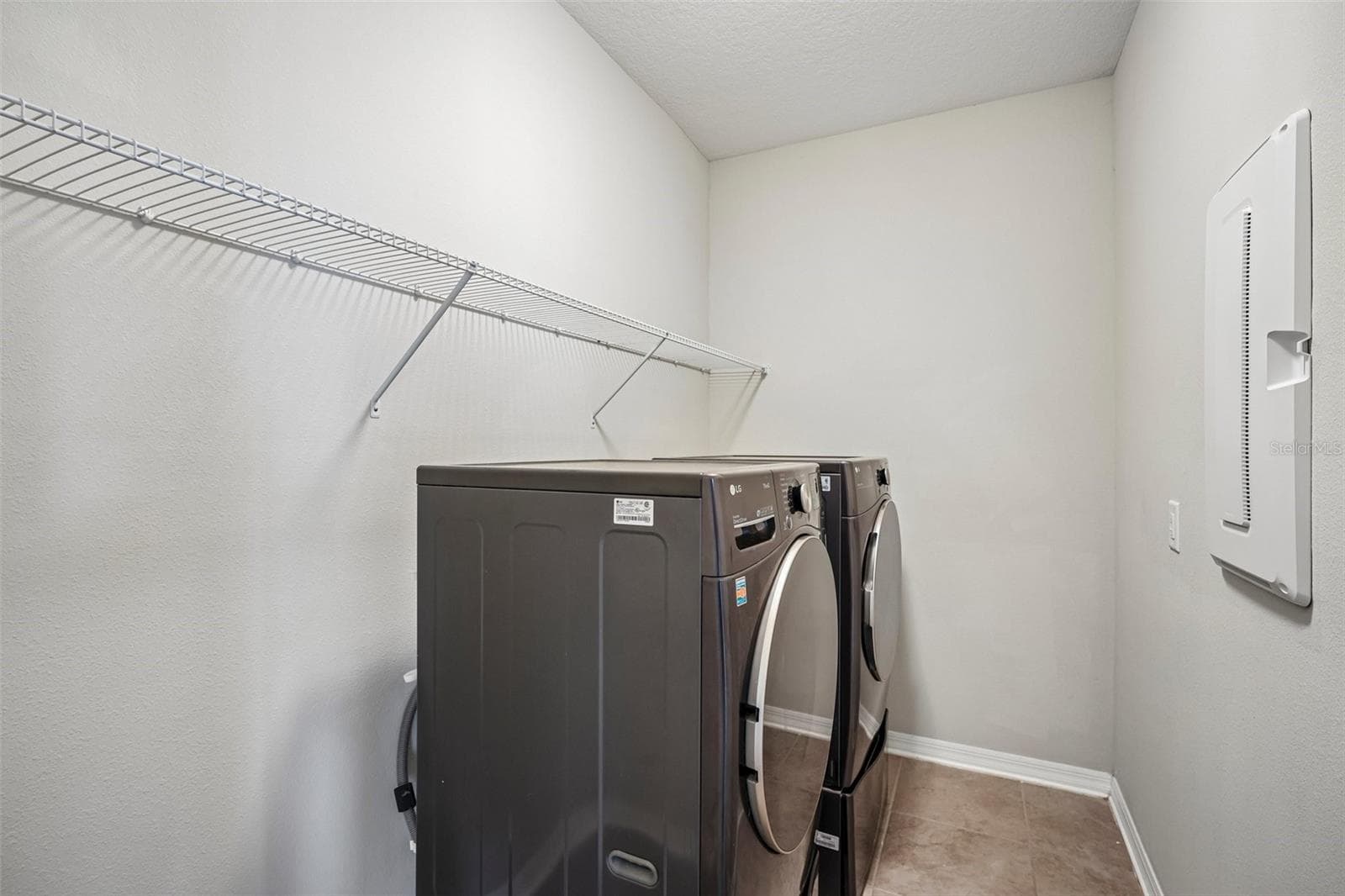 Single Family Residence at 18576 OBREGAN DR, SPRING HILL, photo 20 of 60