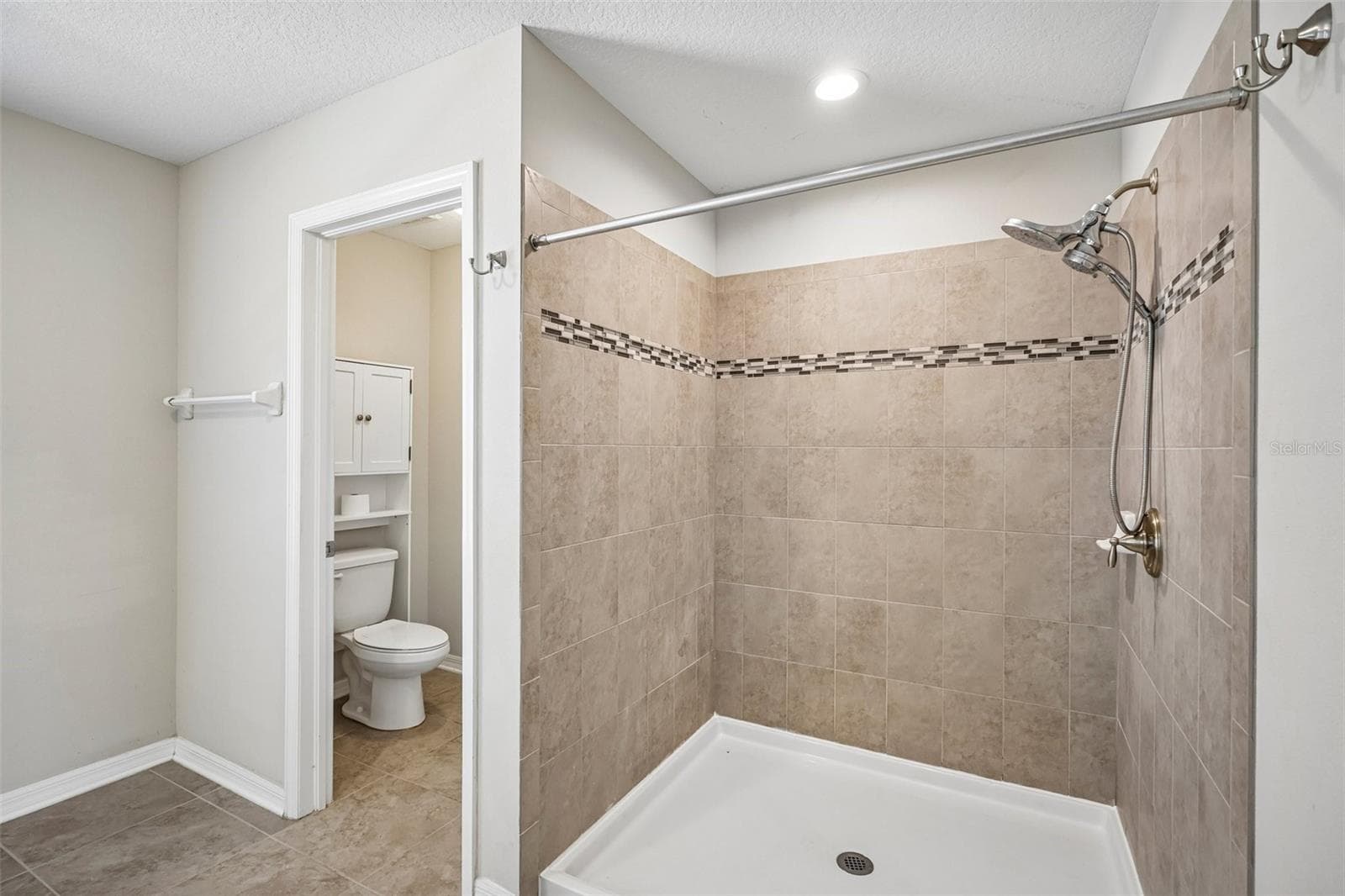 Single Family Residence at 18576 OBREGAN DR, SPRING HILL, photo 28 of 60