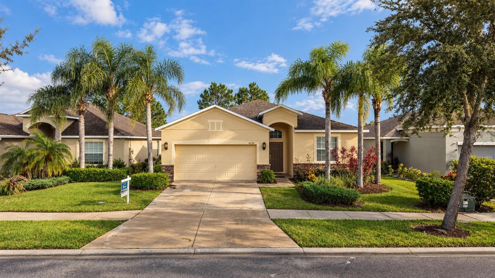 Single Family Residence at 16716 MYRTLE SAND DR, WIMAUMA, photo 5 of 63