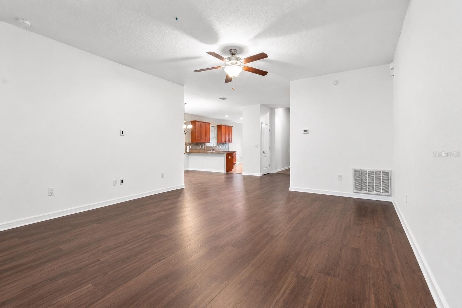 Single Family Residence at 16716 MYRTLE SAND DR, WIMAUMA, photo 8 of 63