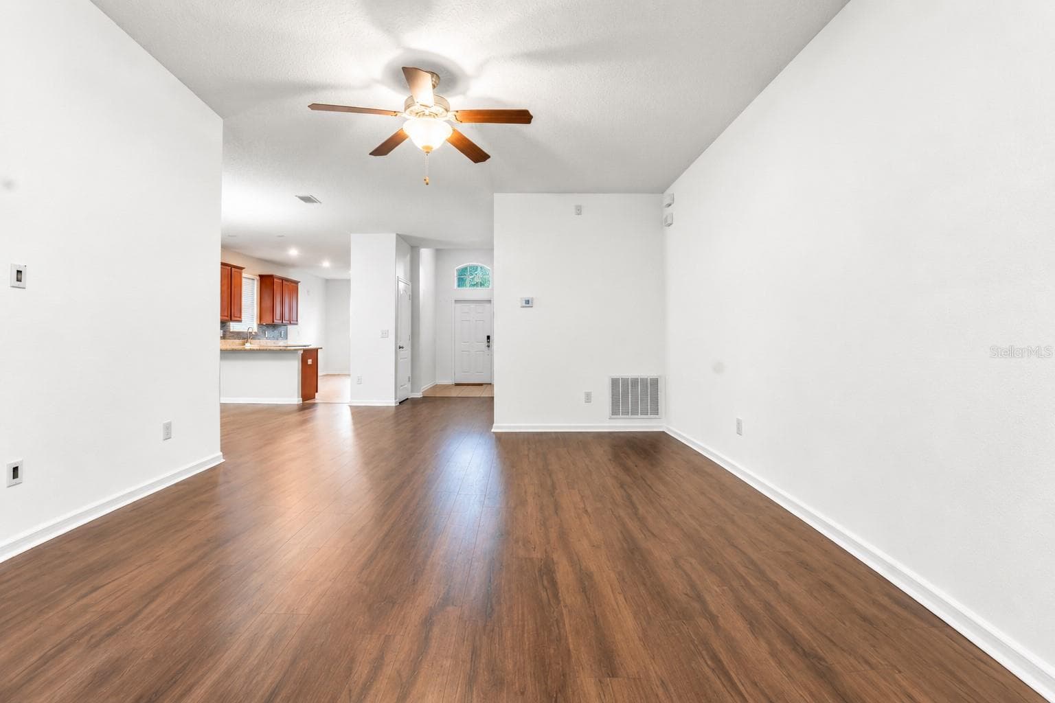 Single Family Residence at 16716 MYRTLE SAND DR, WIMAUMA, photo 11 of 63