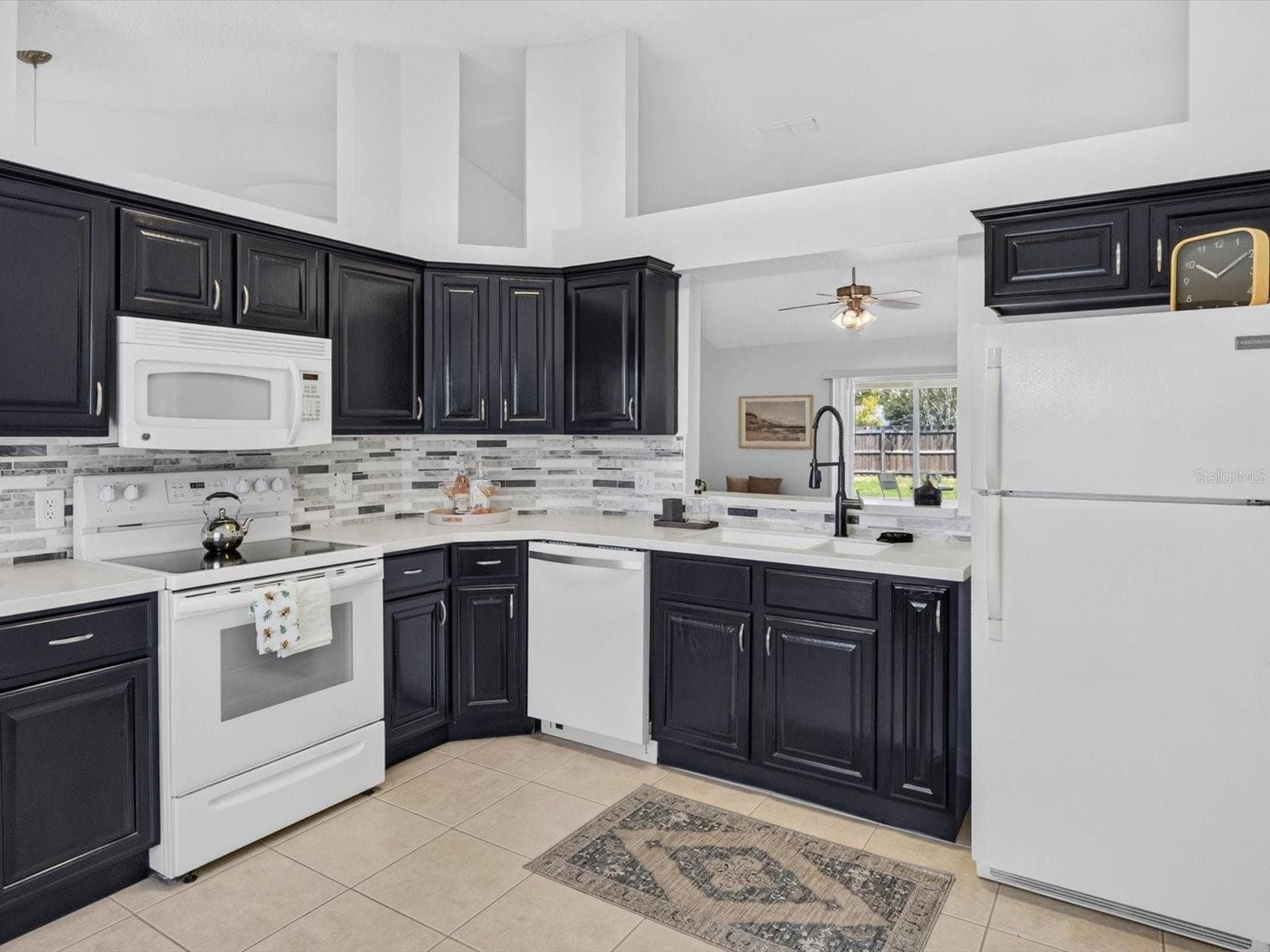 Kitchen - 1119 KENWORTH DR, APOPKA