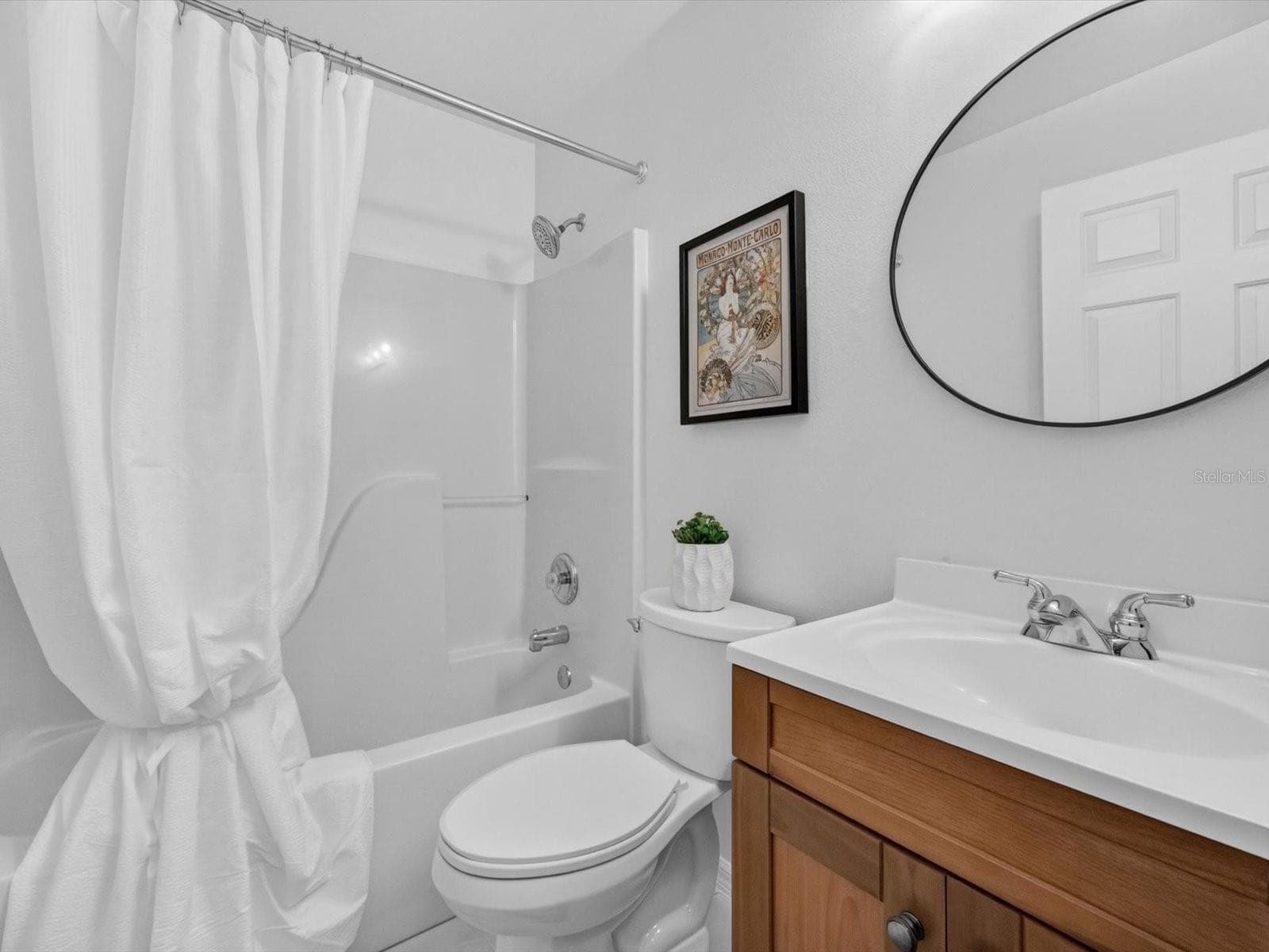 Hall Bath - 1119 KENWORTH DR, APOPKA