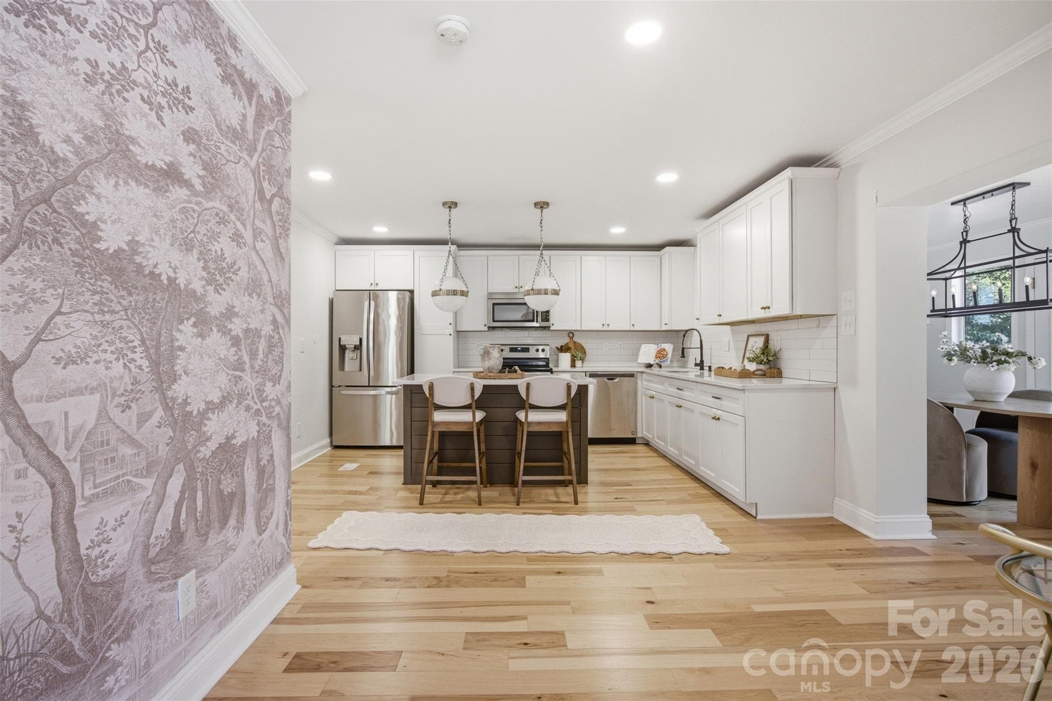 Single Family Residence at 314 Dogwood Lane, Belmont, photo 8 of 37