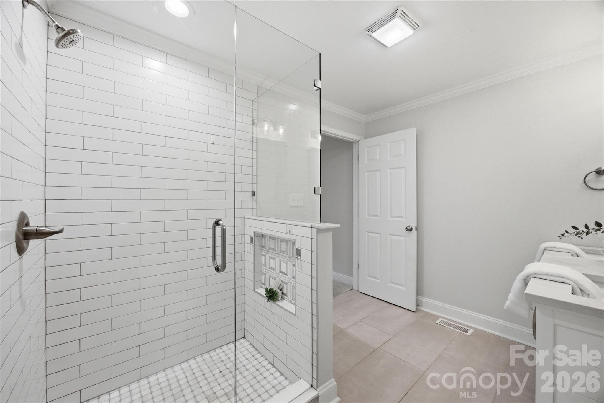 Single Family Residence at 314 Dogwood Lane, Belmont, photo 4 of 37