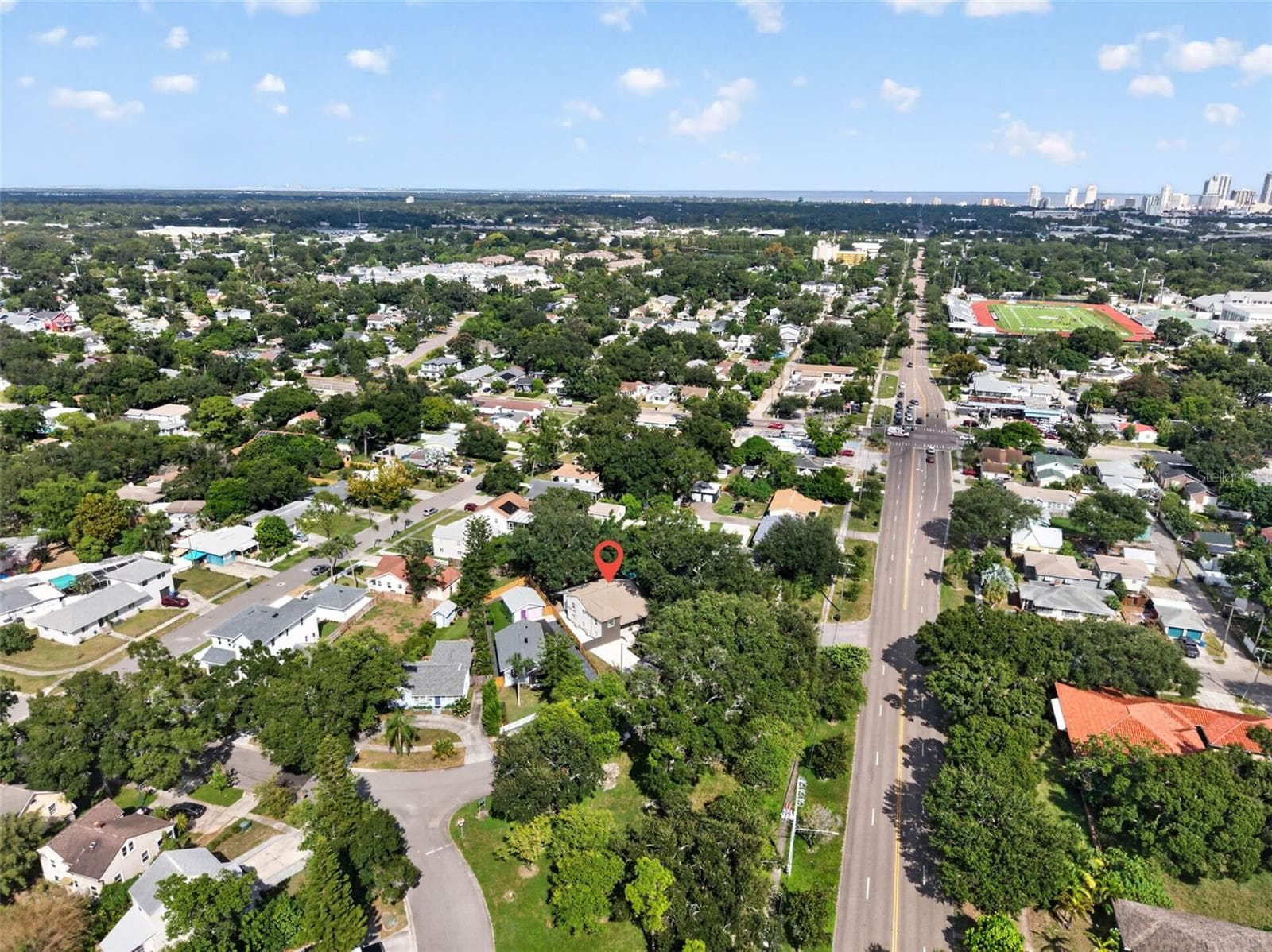 Single Family Residence at 911 29TH ST N, ST PETERSBURG, photo 38 of 46