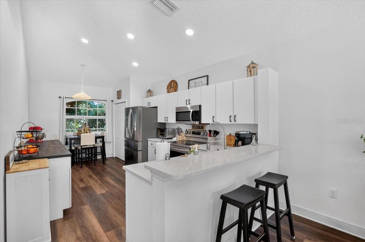 Single Family Residence at 339 HERITAGE ISLES WAY, BRADENTON, photo 19 of 75
