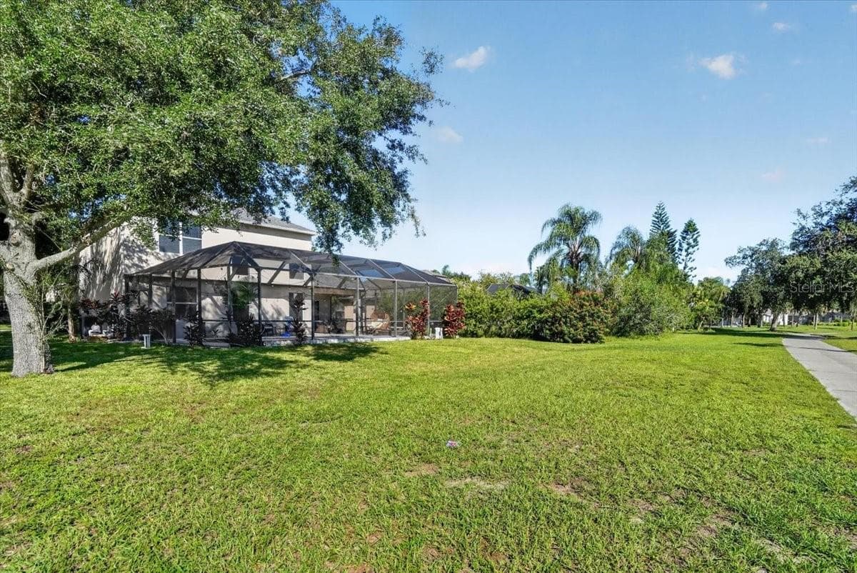 Single Family Residence at 339 HERITAGE ISLES WAY, BRADENTON, photo 46 of 75