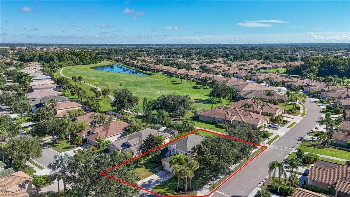 Single Family Residence at 339 HERITAGE ISLES WAY, BRADENTON, photo 47 of 75