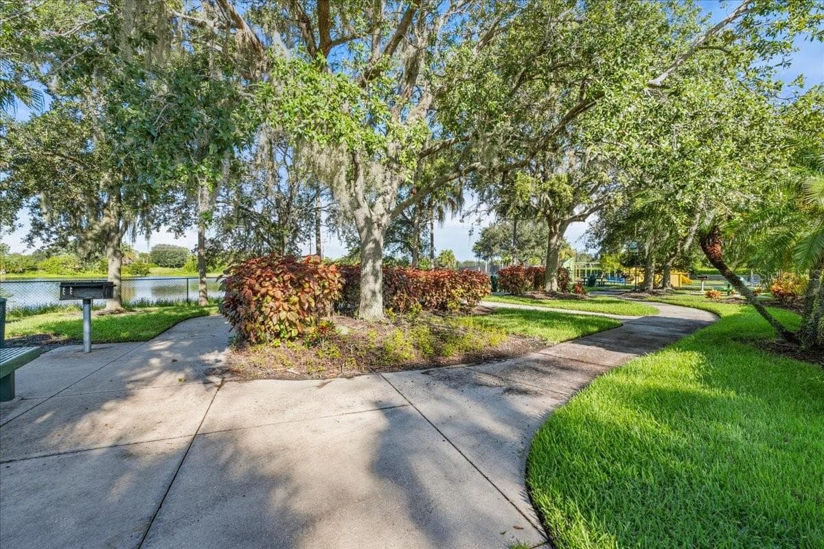 Single Family Residence at 339 HERITAGE ISLES WAY, BRADENTON, photo 74 of 75