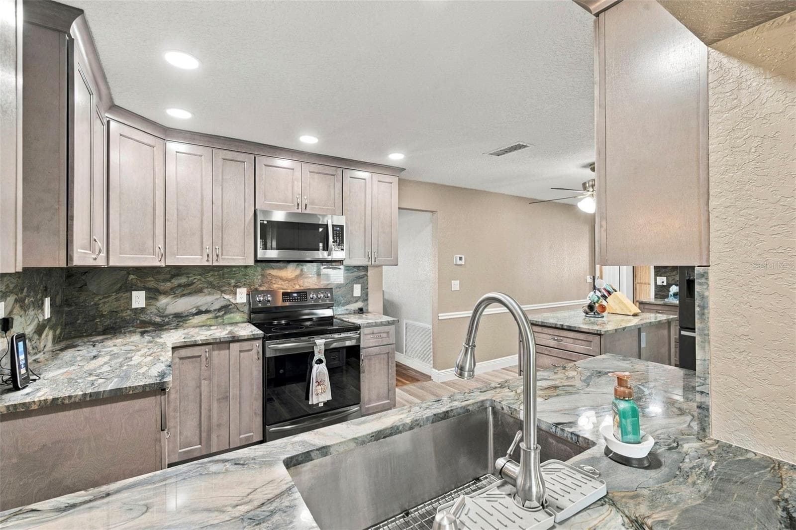 Condominium at 3659 100TH TER N #4, PINELLAS PARK, photo 8 of 30