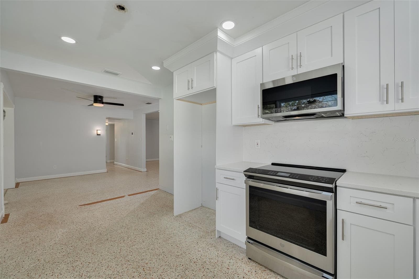 Single Family Residence at 2001 41ST ST N, ST PETERSBURG, photo 5 of 41