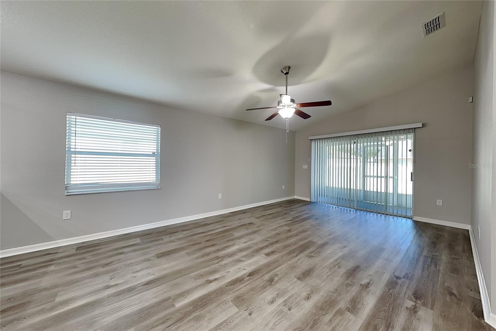 Single Family Residence at HAINES CITY, photo 4 of 15