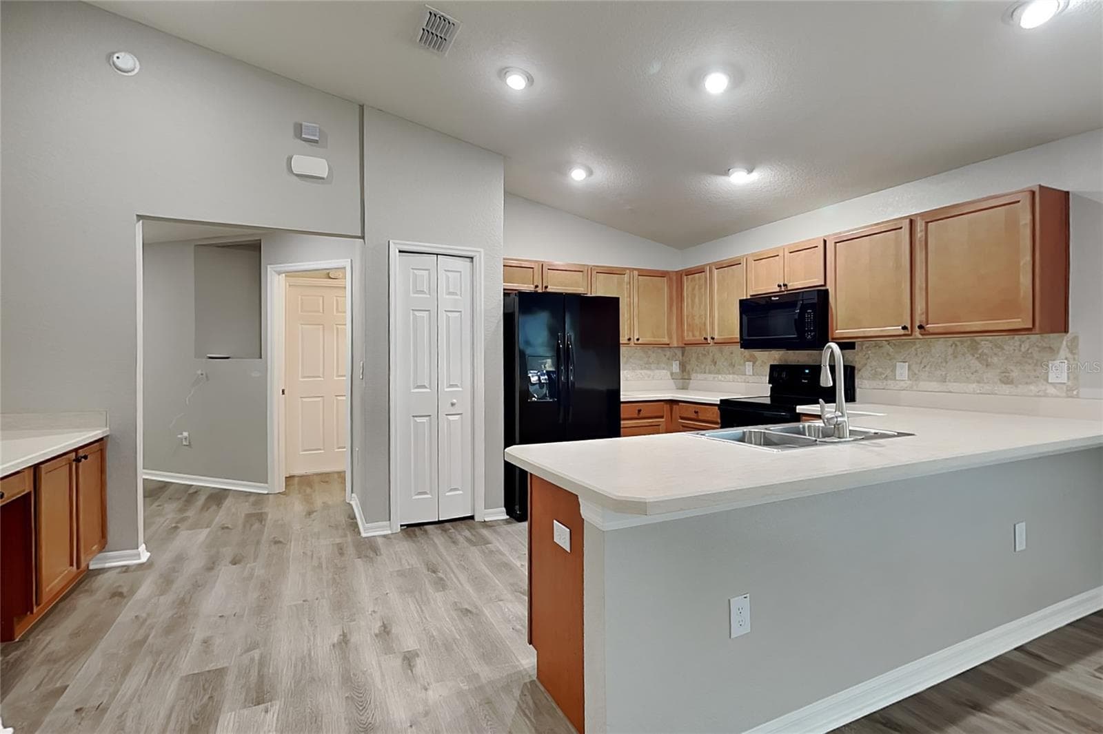 Single Family Residence at HAINES CITY, photo 5 of 15