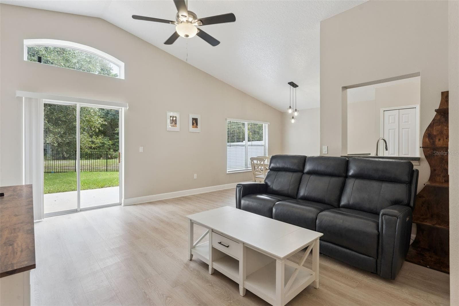 Single Family Residence at 11460 BROWN QUAIL CT, ORLANDO, photo 4 of 33