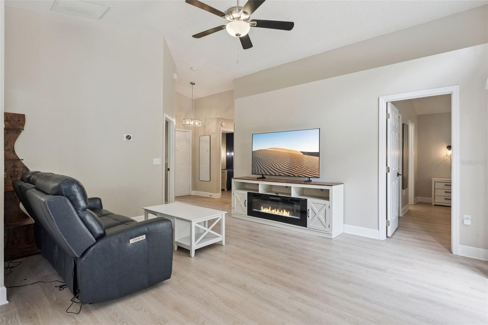 Single Family Residence at 11460 BROWN QUAIL CT, ORLANDO, photo 5 of 33