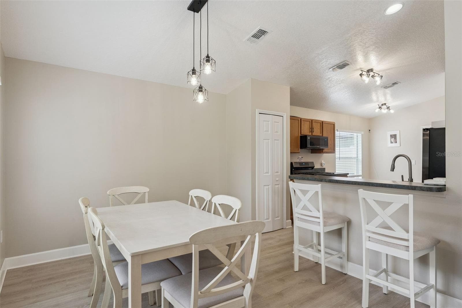 Single Family Residence at 11460 BROWN QUAIL CT, ORLANDO, photo 8 of 33