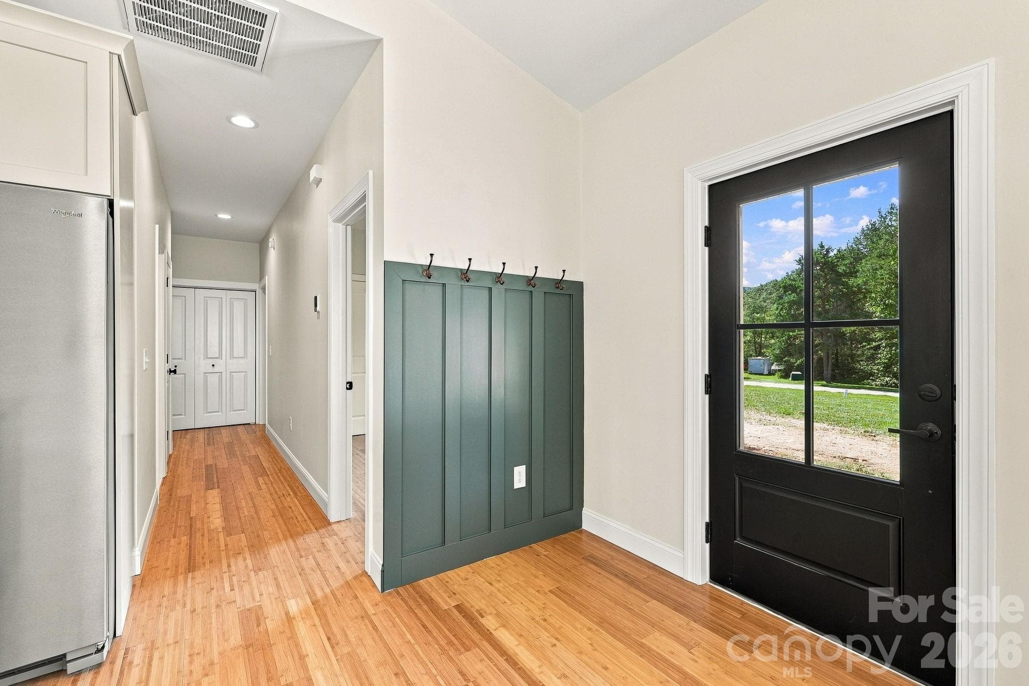 Single Family Residence at 420 Old Wood Lane, Salisbury, photo 11 of 28