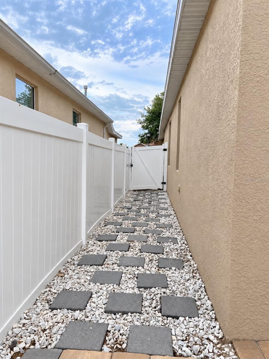 Single Family Residence at 12813 HAMPTON HILL DR, RIVERVIEW, photo 18 of 19