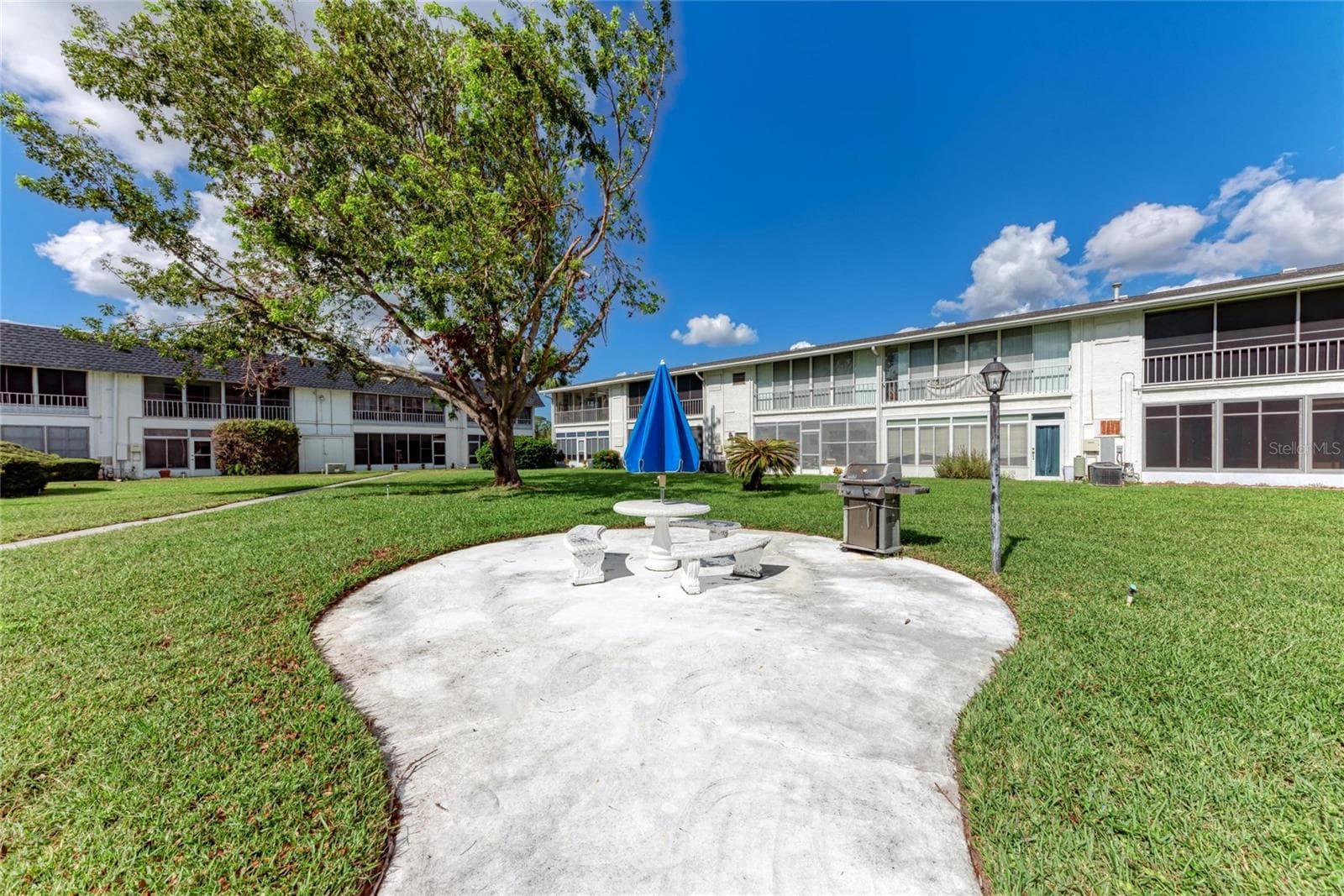 Condominium at 303 47TH AVENUE DR W #157, BRADENTON, photo 35 of 46