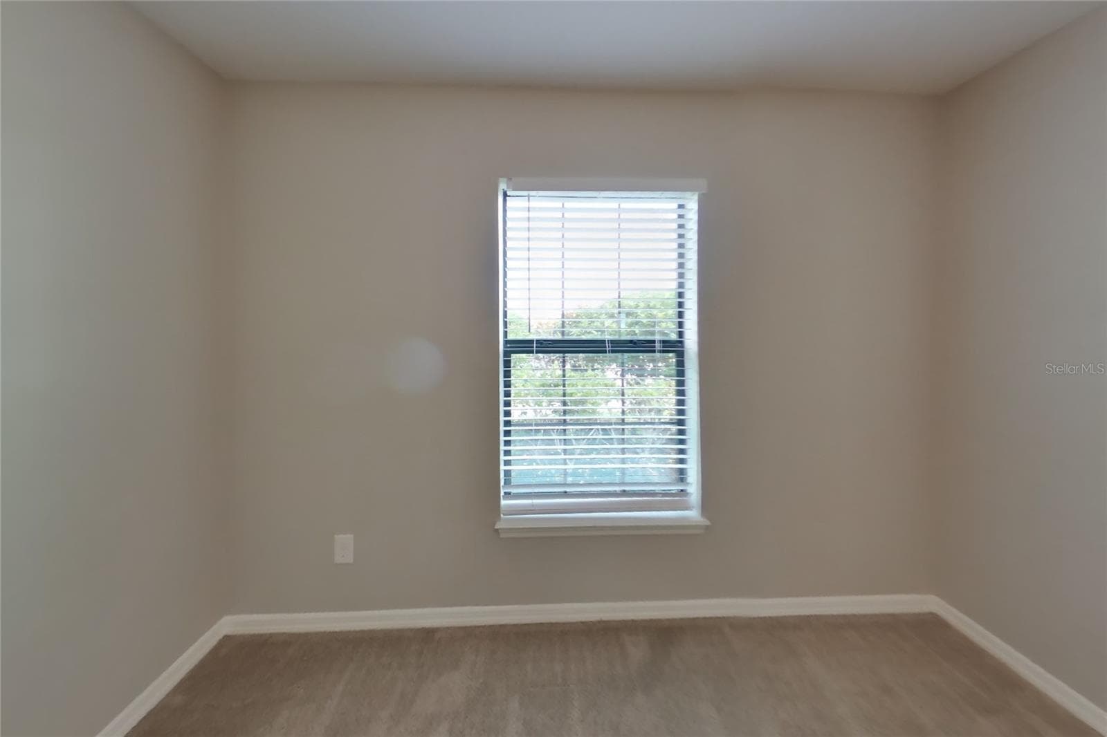 Single Family Residence at DUNDEE, photo 9 of 16