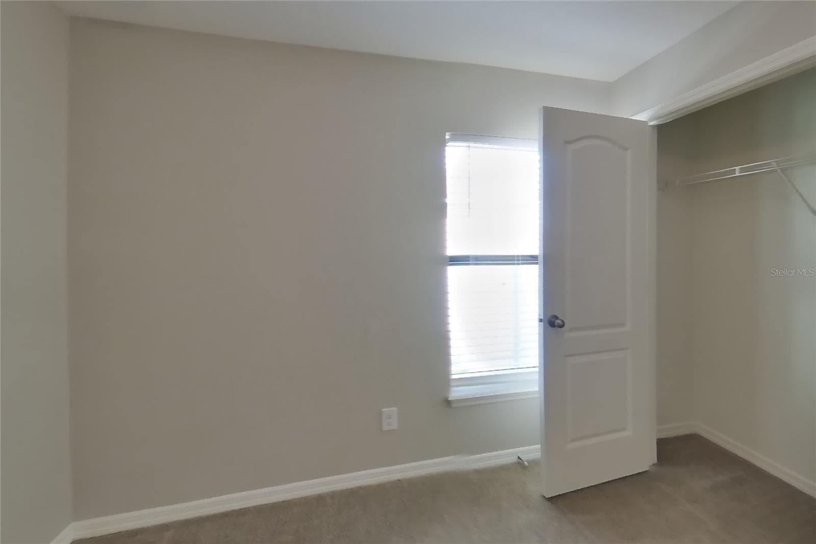 Single Family Residence at DUNDEE, photo 10 of 16