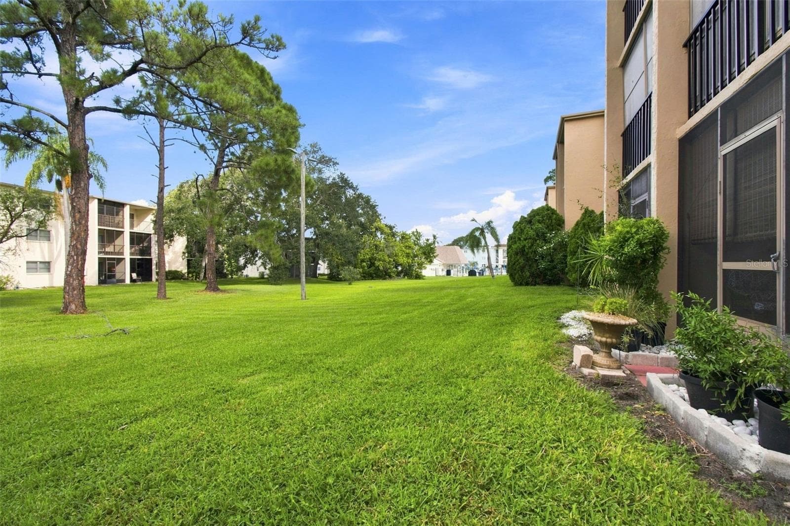 Condominium at 1370 HEATHER RIDGE BLVD #104, DUNEDIN, photo 25 of 39
