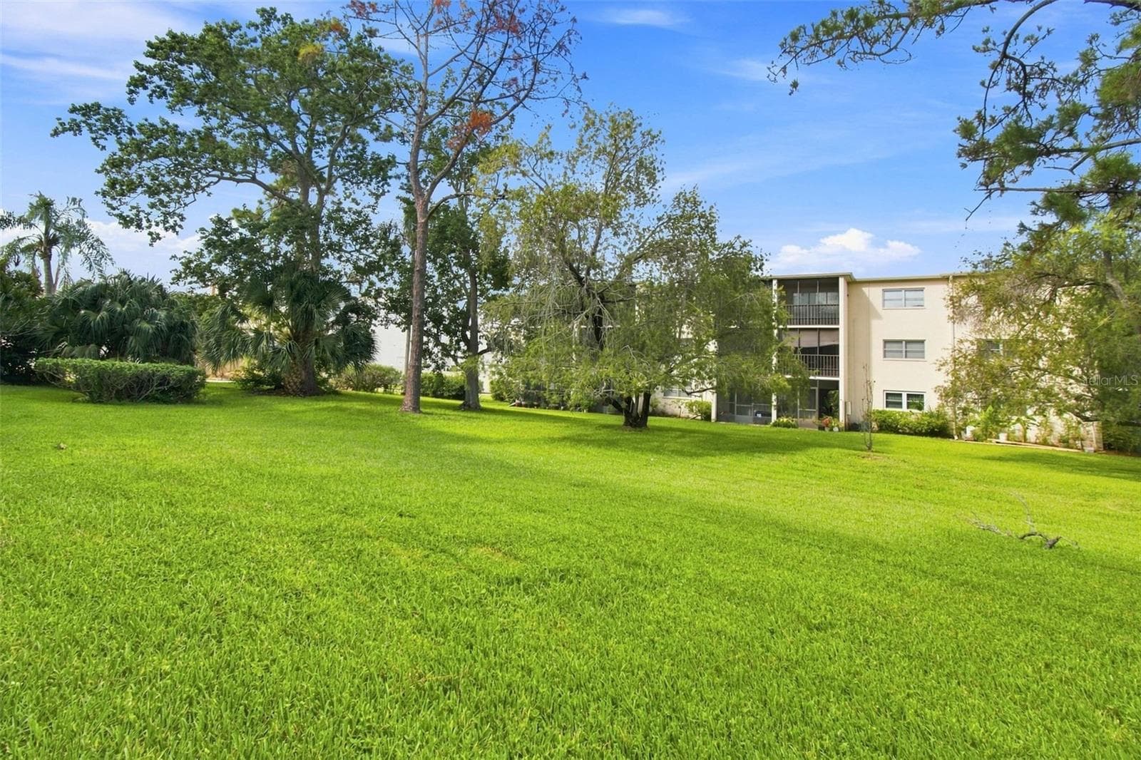 Condominium at 1370 HEATHER RIDGE BLVD #104, DUNEDIN, photo 27 of 39