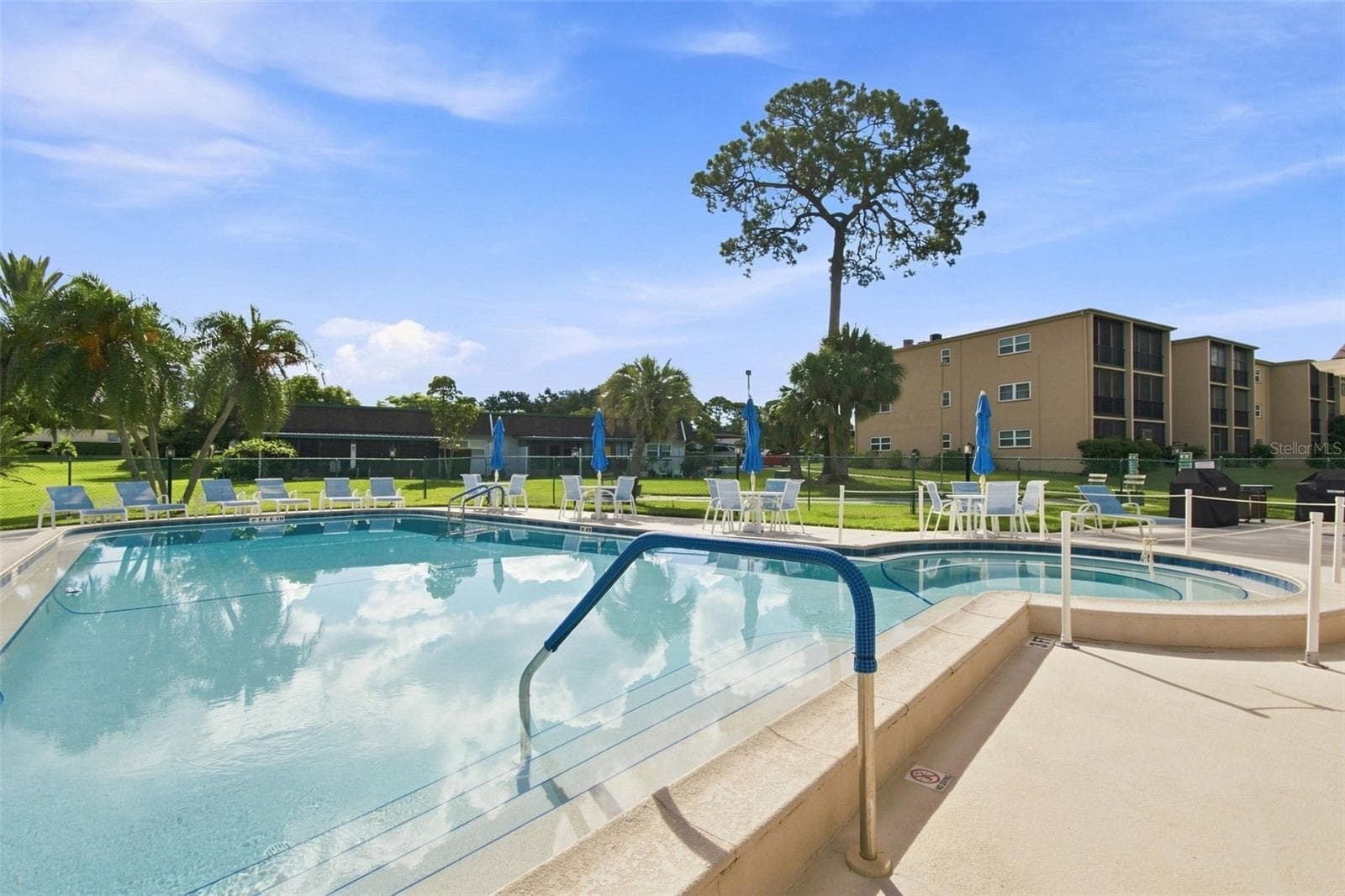 Condominium at 1370 HEATHER RIDGE BLVD #104, DUNEDIN, photo 36 of 39