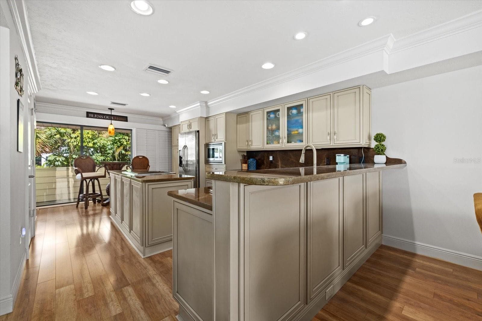 Condominium at 548 BEACH RD #A, SARASOTA, photo 12 of 40