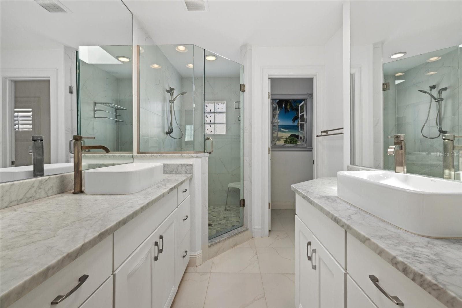 Condominium at 548 BEACH RD #A, SARASOTA, photo 25 of 40