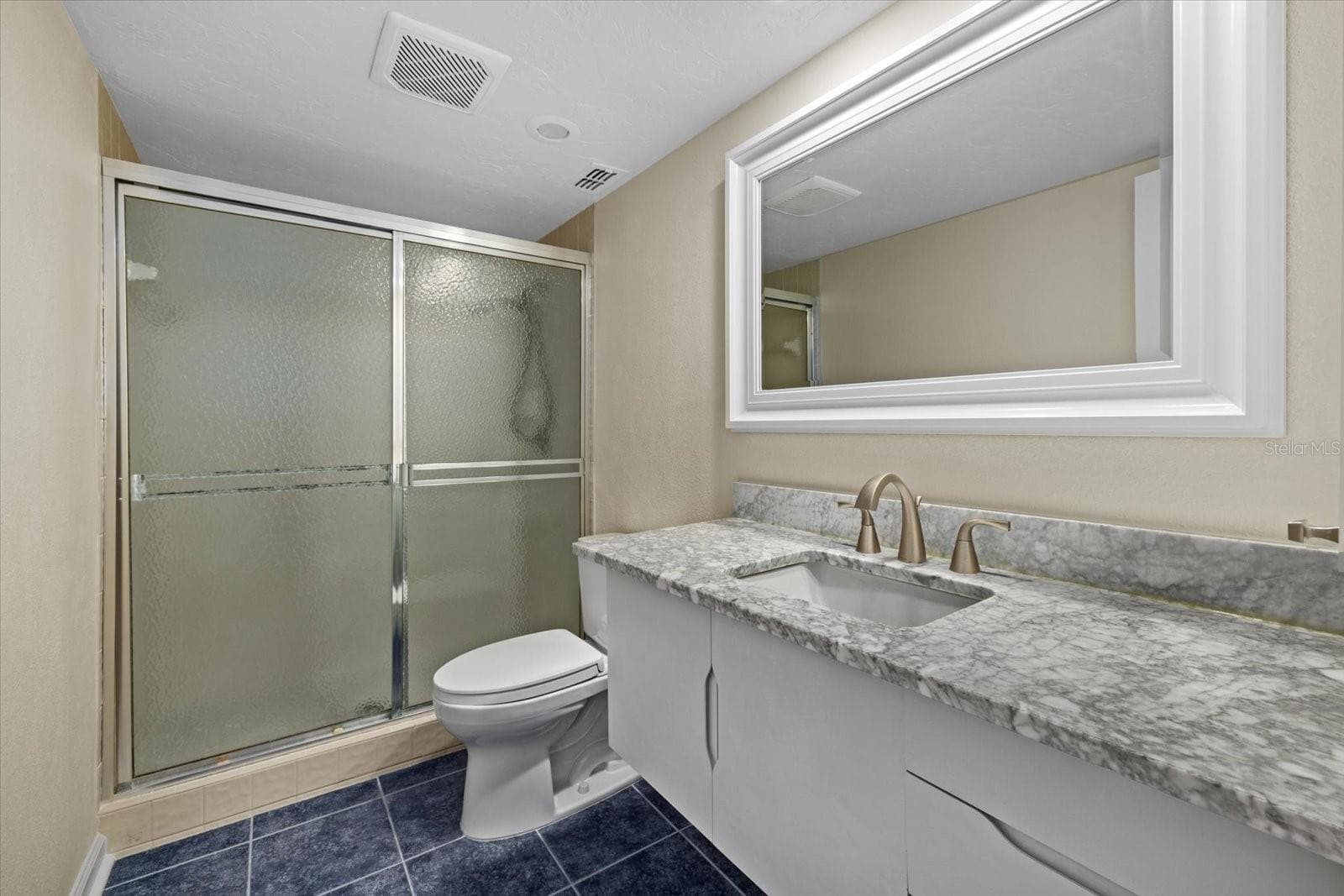 Condominium at 548 BEACH RD #A, SARASOTA, photo 30 of 40
